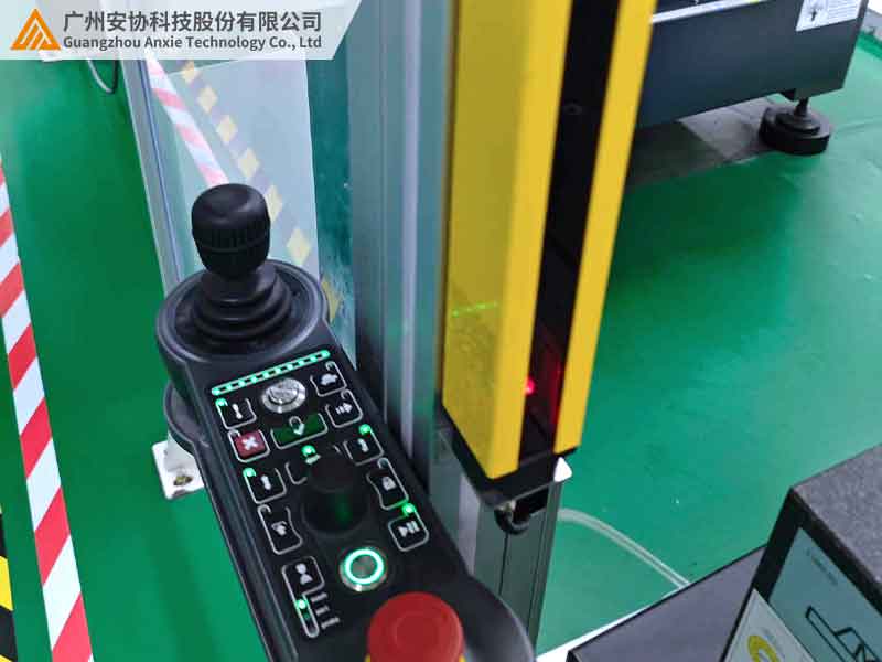 工業(yè)自動化設備漫反射光柵案例.jpg