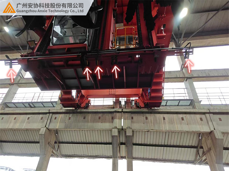 過軌雙梁起重機安裝單邊光柵案例.jpg